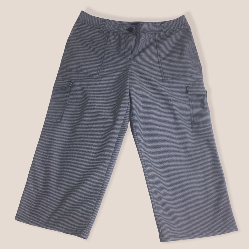 Izod Striped Stretch Lightweight Capris Women’s Size 10 Blue